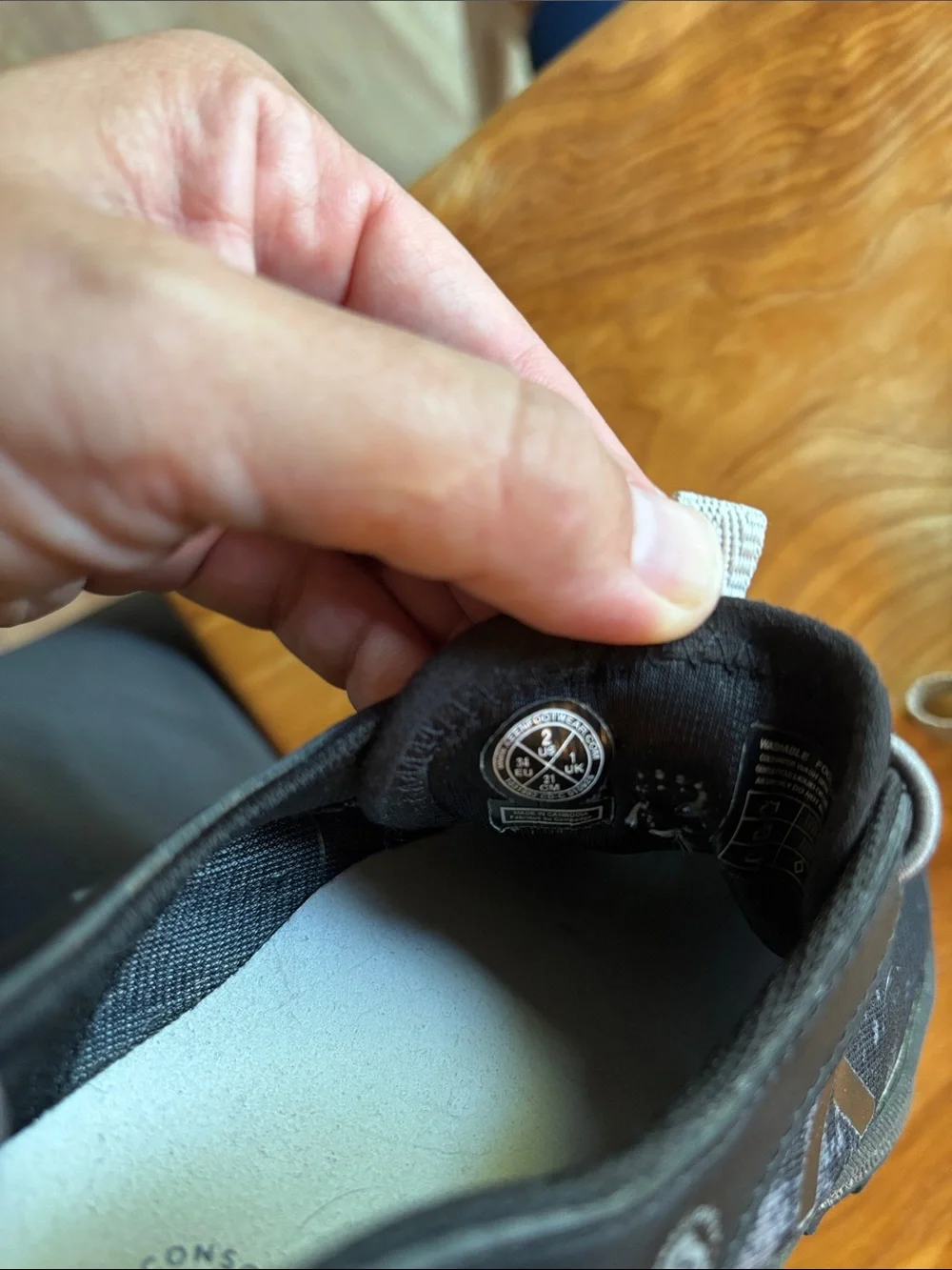 Keen kids Zionic ADV Sandal - size 2